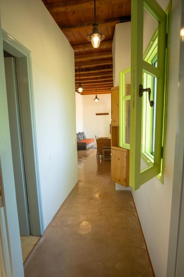 Simboro House - Kythoikies Holiday Houses Kythira Town Bagian luar foto