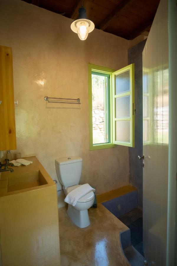 Simboro House - Kythoikies Holiday Houses Kythira Town Bagian luar foto